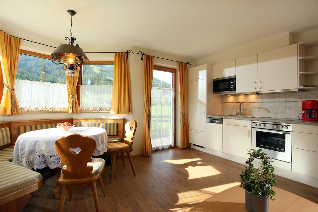 Appartamento Haus Hirzinger Brixen im Thale Camera foto